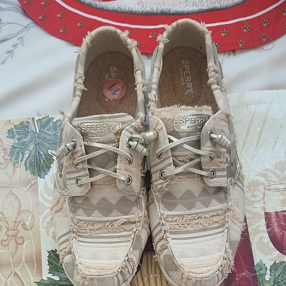Sperry Tan and Cream Patterned Boat Shoes